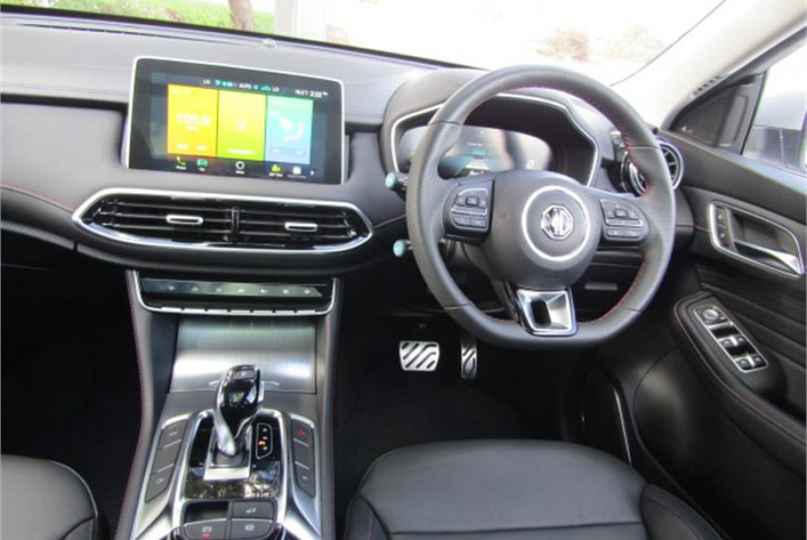 2022 MY23 MG HS Plus EV SAS23 Essence SUV Image 17