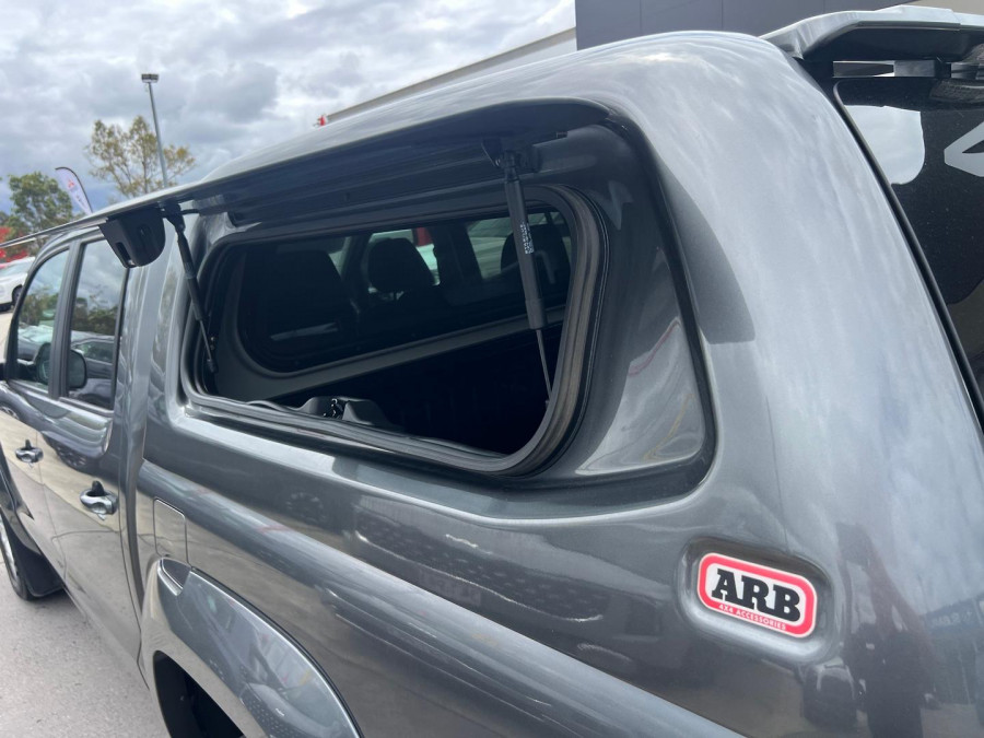 2017 MY18 Volkswagen Amarok 2H TDI550 Sportline Ute Image 24