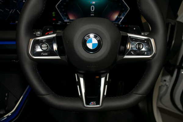 2025 BMW X3 G45 20 xDrive SUV image 11