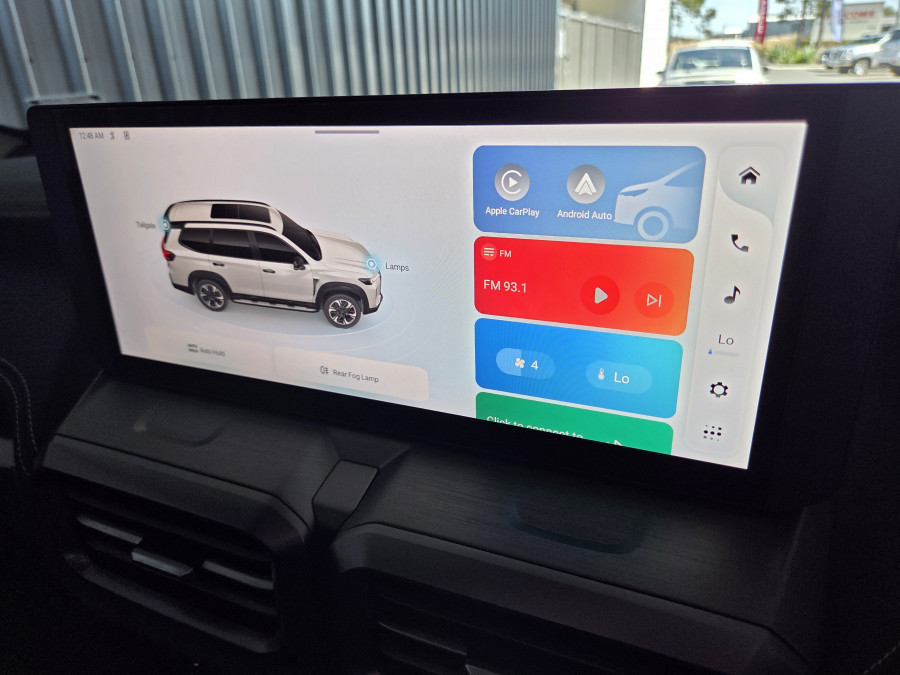 2026 MY25 LDV D90 SV9A Executive SUV Image 15