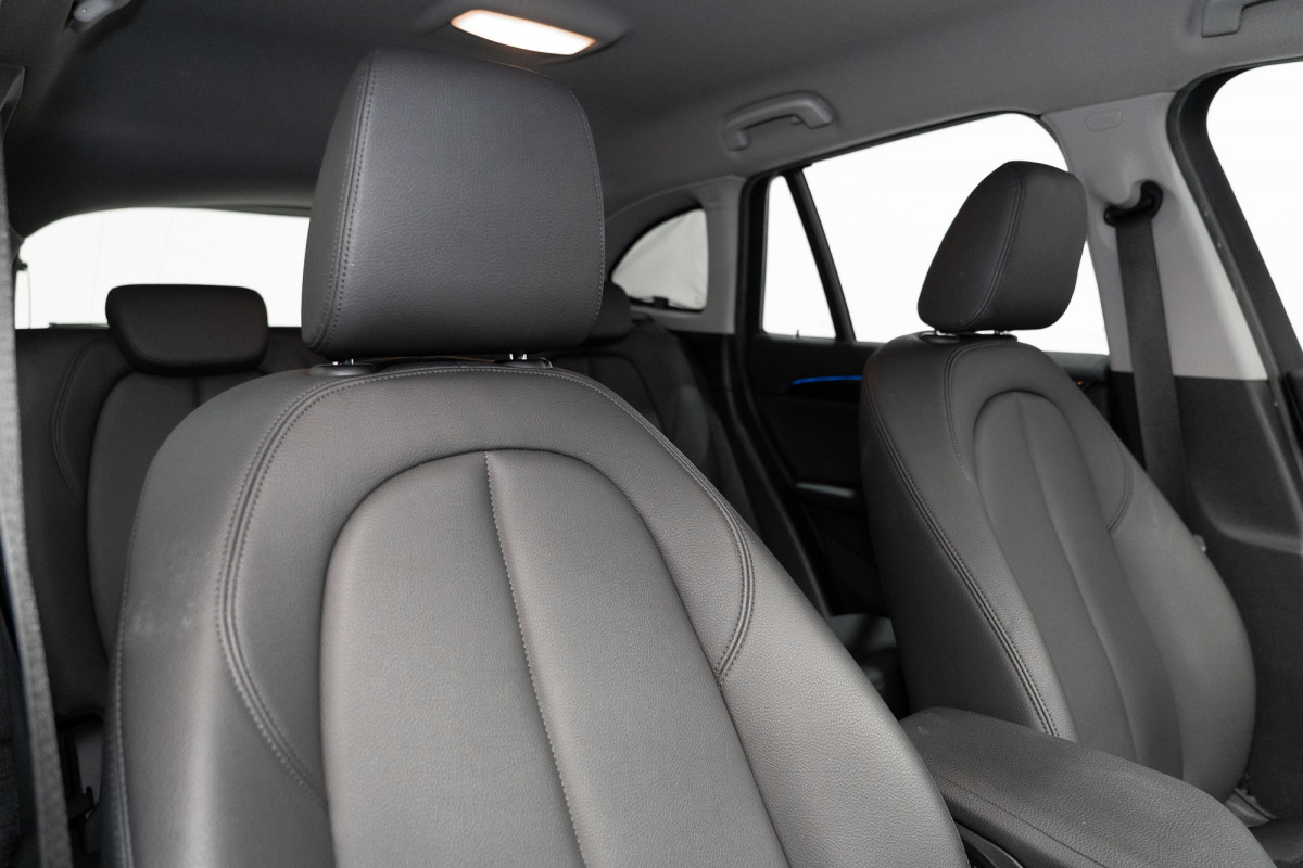 2020 BMW X1 Sdrive 18i SUV Image 4