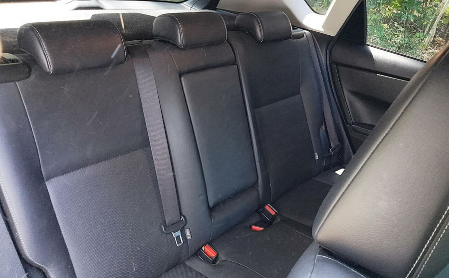 2017 Toyota Corolla ZRE182R ZR Hatch Image 9