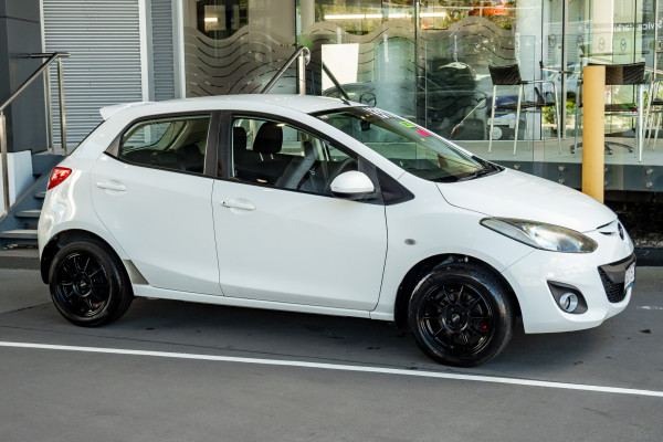 2013 MY14 Mazda 2 Maxx Hatch Image 3