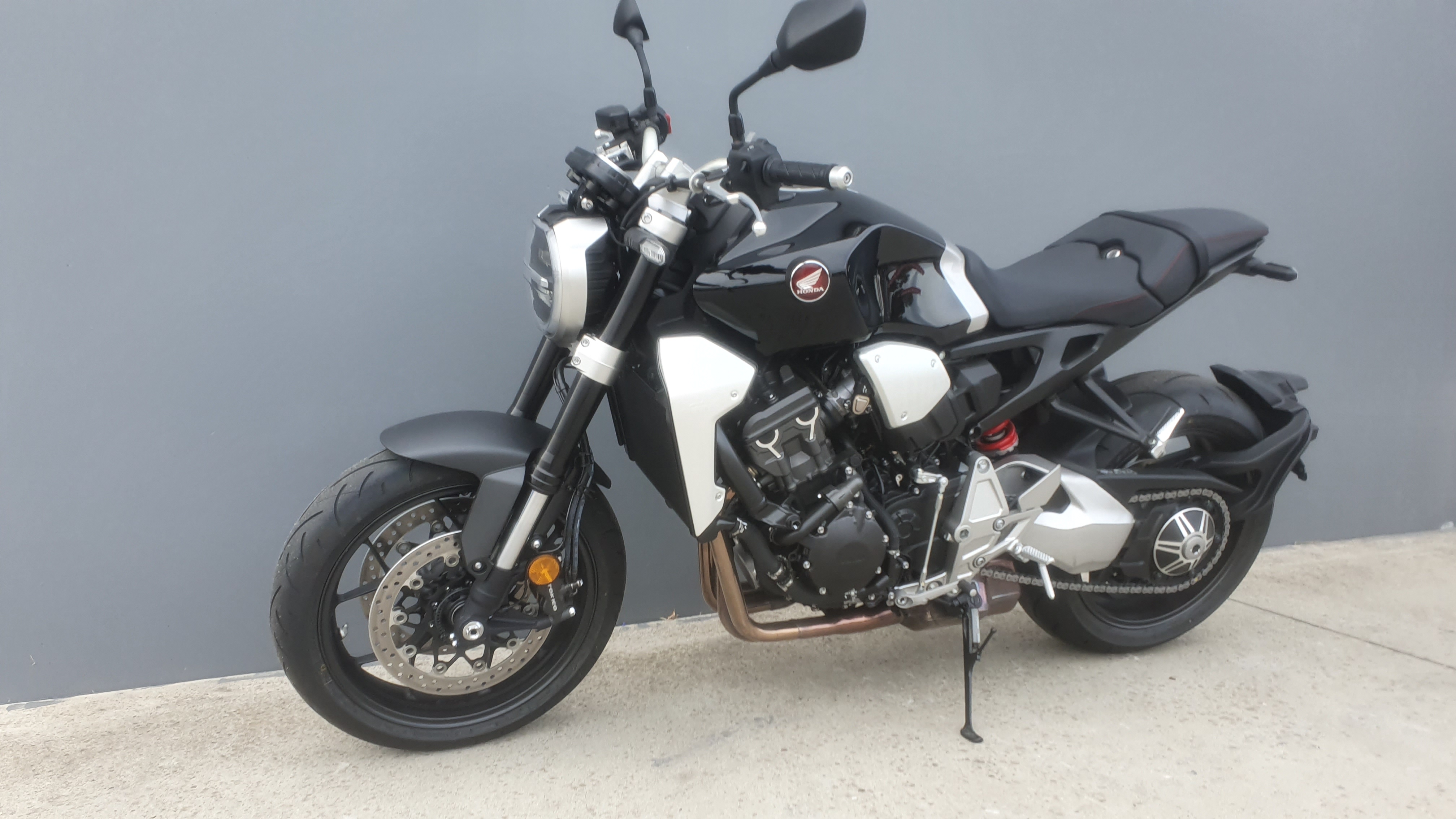 2019 Honda CB1000R Motorcycle Image 11