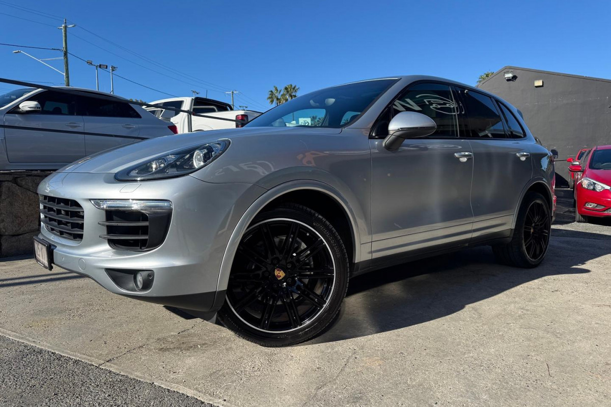 2016 MY17 Porsche Cayenne 92A Platinum Edition SUV