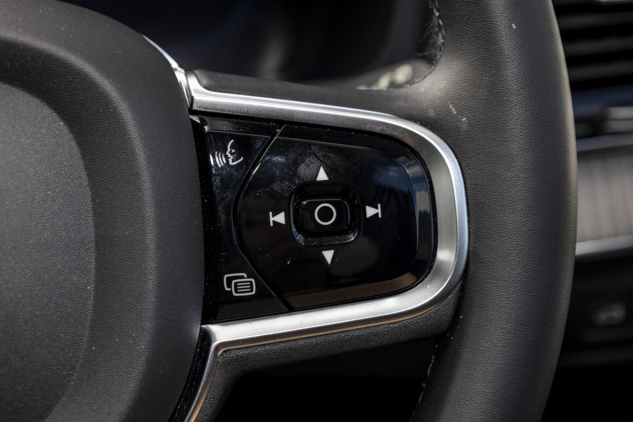2024 Volvo XC90 L Series Recharge Ultimate T8 Plug-In Hybrid SUV Image 13