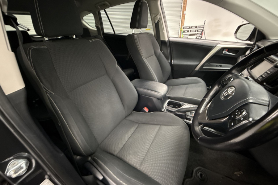 2016 Toyota RAV4 GXL SUV Image 19