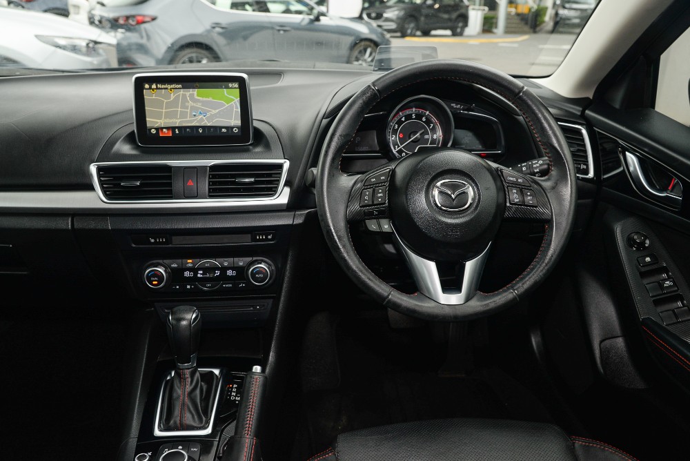 2015 Mazda 3 Hatch Image 7