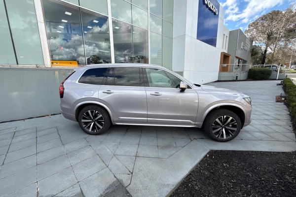 2026 Volvo XC90 L Series Plus B5 Bright SUV Image 12