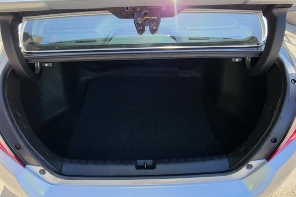 2016 Honda Civic 10th Gen VTi-LX Sedan Image 15