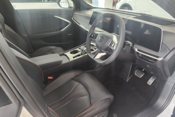 2025 MG MG7  Essence Sedan Image 5
