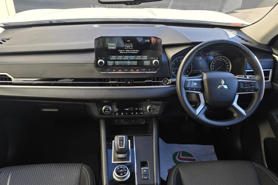 2021 MY22 Mitsubishi Outlander ZM LS SUV Image 10