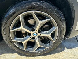 2017 BMW X1 F48 sDrive18d Steptronic SUV image 10