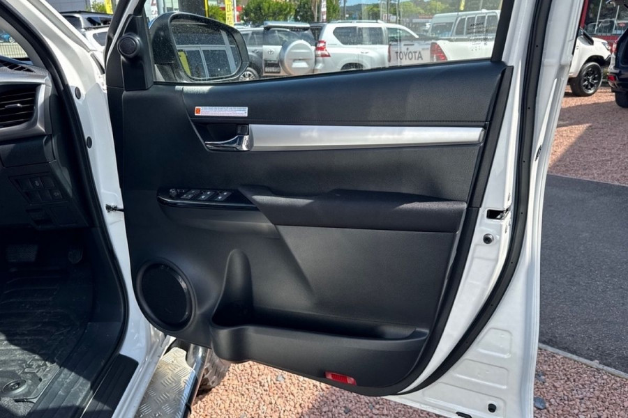 2023 Toyota HiLux GUN126R SR5 Cab Chassis Image 20