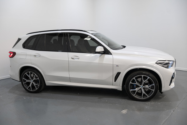 2021 BMW X5 xDrive30d SUV Image 7