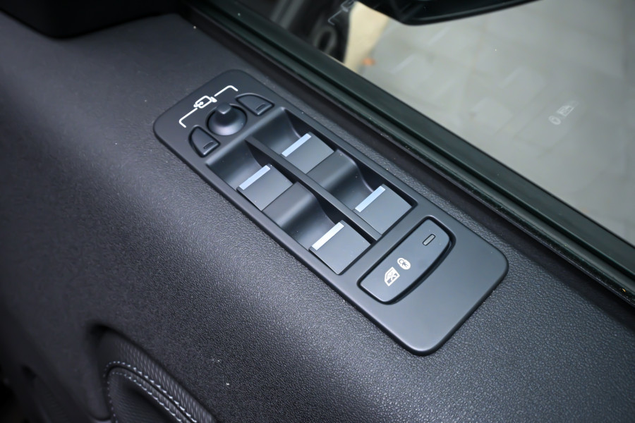 2025 MY25.5 Land Rover Discovery Sport L550 P250 Dynamic SE SUV