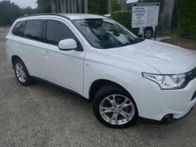 Mitsubishi Outlander ES ZJ 