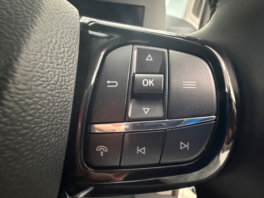 2026 MY26.5 Ford Transit Custom AV Trail LWB Van Image 21