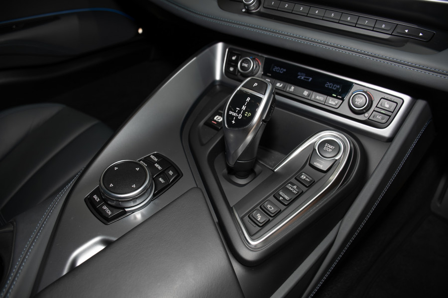 2015 BMW I8 Phev Coupe Image 18
