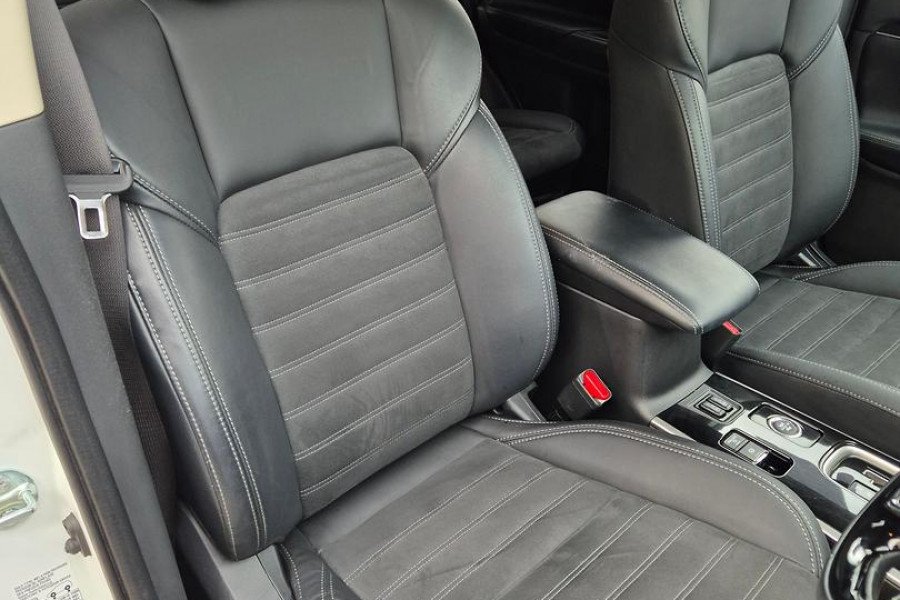 2020 MY21 Mitsubishi Outlander ZL LS SUV Image 15