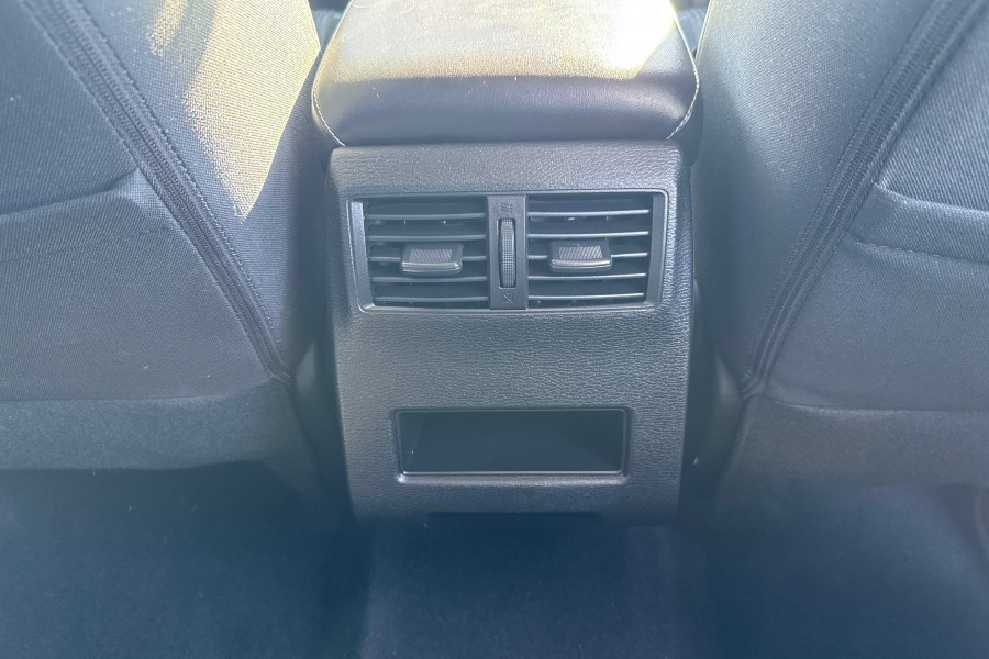 2024 Mitsubishi Outlander ZM LS SUV Image 13