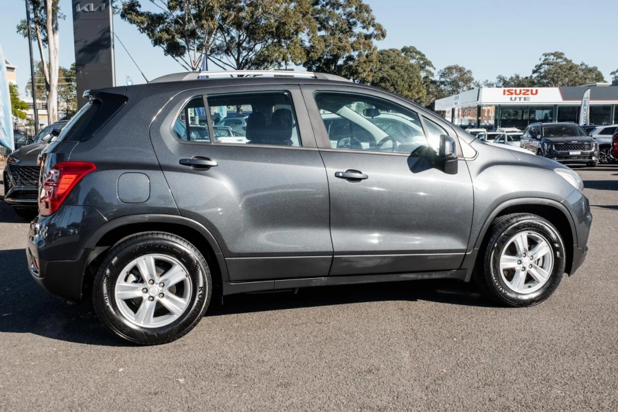 2018 MY19 Holden Trax TJ LS SUV Image 3