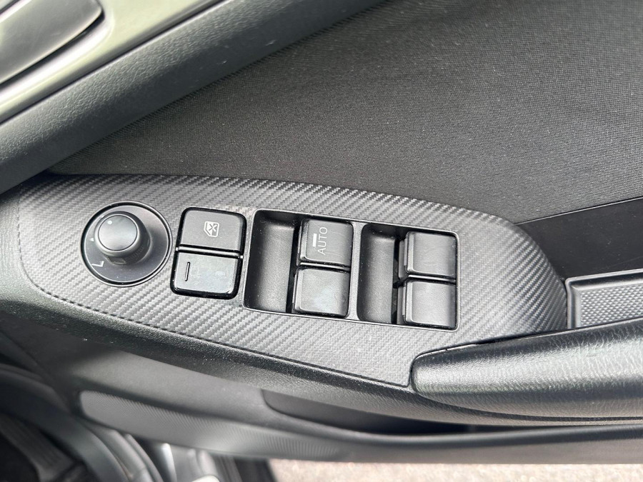 2016 Mazda 3 BM5478 Neo Hatch Image 13