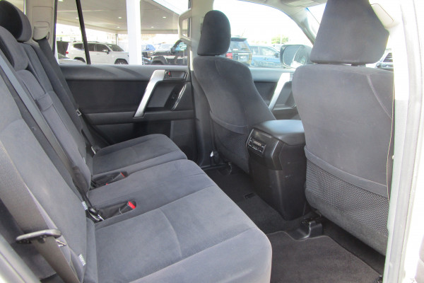 2015 Toyota LandCruiser Prado GDJ150R GXL SUV Image 13