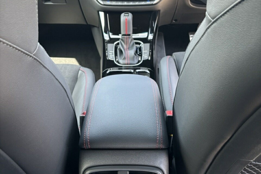 2025 Hyundai i30 PDe.V6  N Line Hatch Image 13