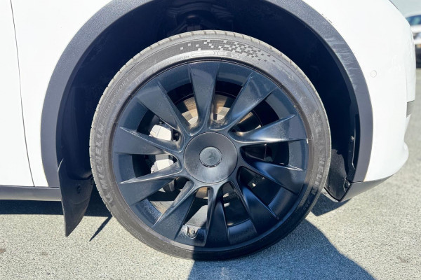 2023 Tesla Model Y  Rear-Wheel Drive SUV Image 22