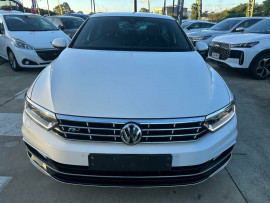 2017 MY18 Volkswagen Passat B8 206TSI R-Line Sedan image 10