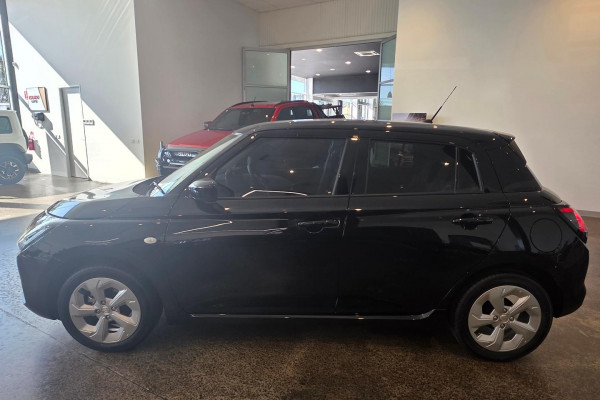 2026 Suzuki Swift UZ Hybrid Plus Hatch Image 5