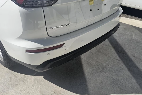 2025 Mitsubishi Outlander ZM ES SUV Image 6