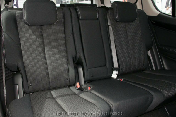 2019 Isuzu UTE MU-X LS-U 4x2 Wagon Mobile Image 9