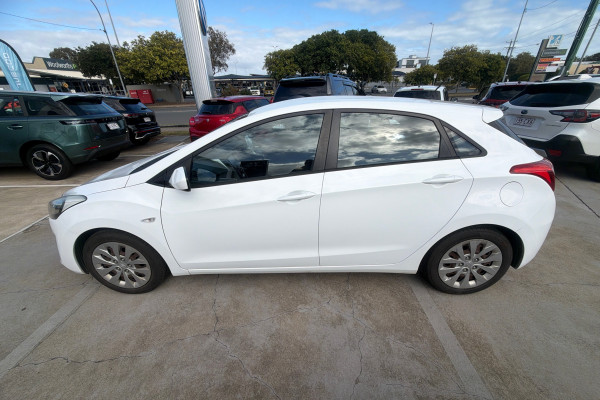2015 MY16 Hyundai i30 GD3 Series II Active Hatch Image 5