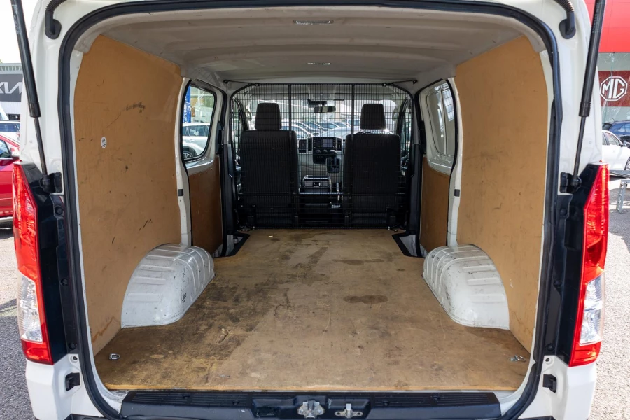 2022 Toyota HiAce GDH300R  Van Image 14