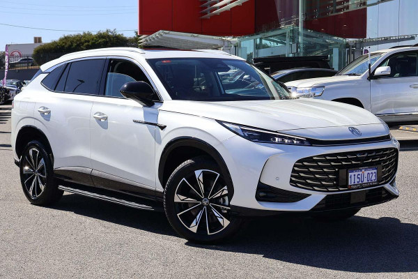 2025 MG HS AS33 Essence Hybrid SUV Image 1