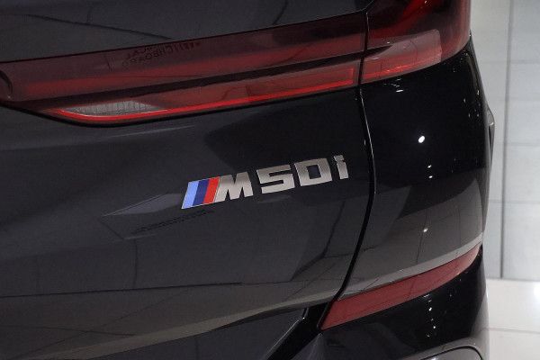 2021 BMW X6 G06 M50i SUV image 6