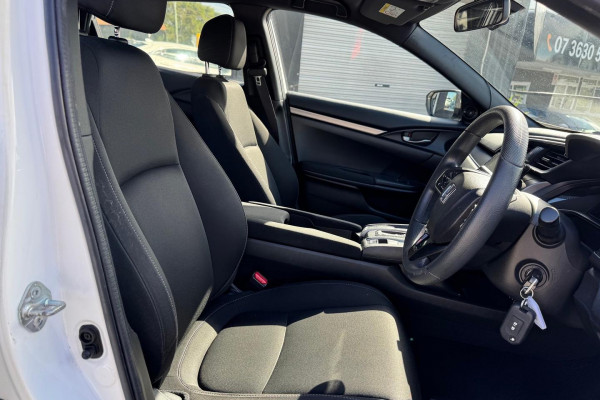 2018 Honda Civic 10th Gen VTi Hatch Image 13