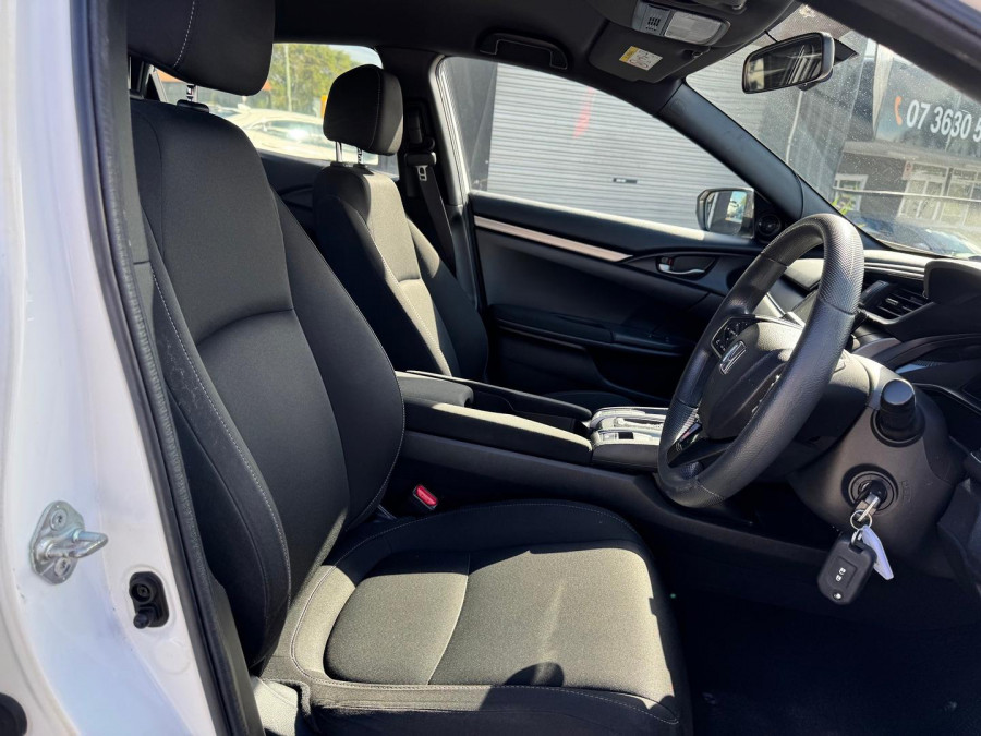 2018 Honda Civic 10th Gen VTi Hatch Image 13