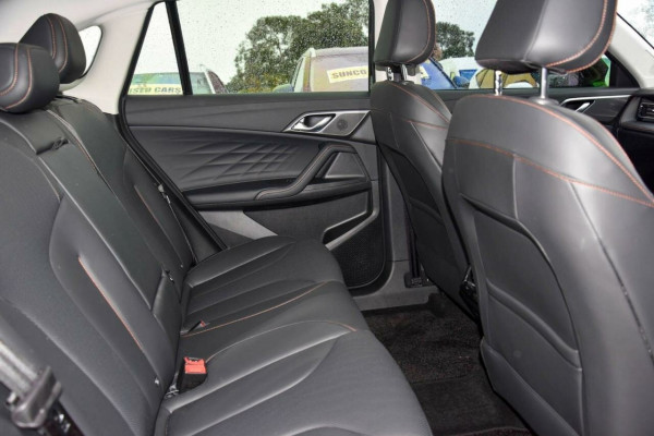 2024 MG HS SAS23 Essence SUV Image 6