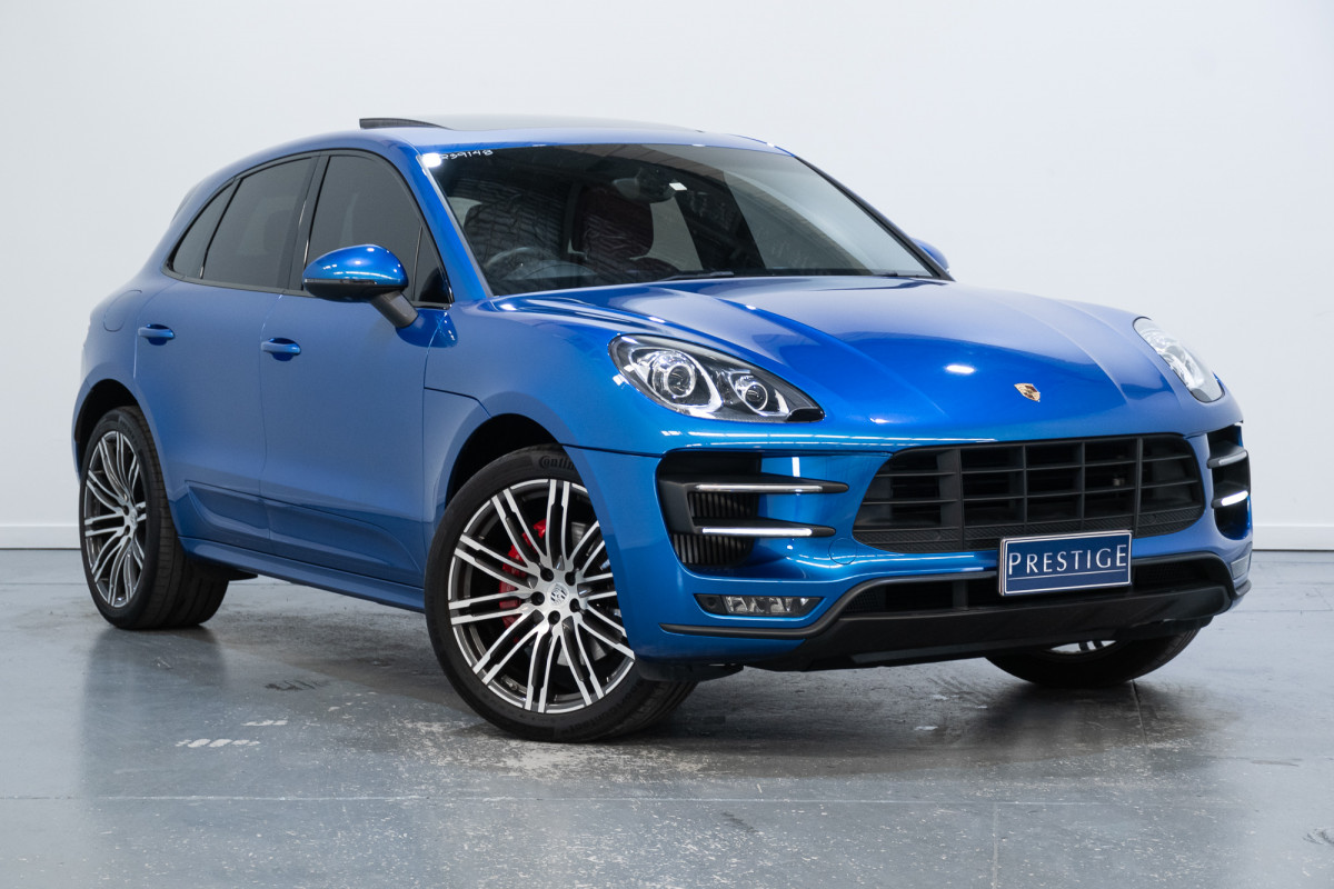2015 Porsche Macan SUV