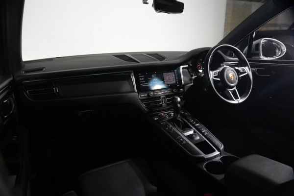 2021 Porsche Macan SUV