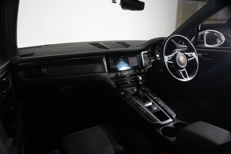 2021 Porsche Macan SUV