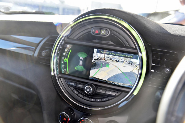 2020 MINI Cooper F56 LCI S Classic Hatch Image 11