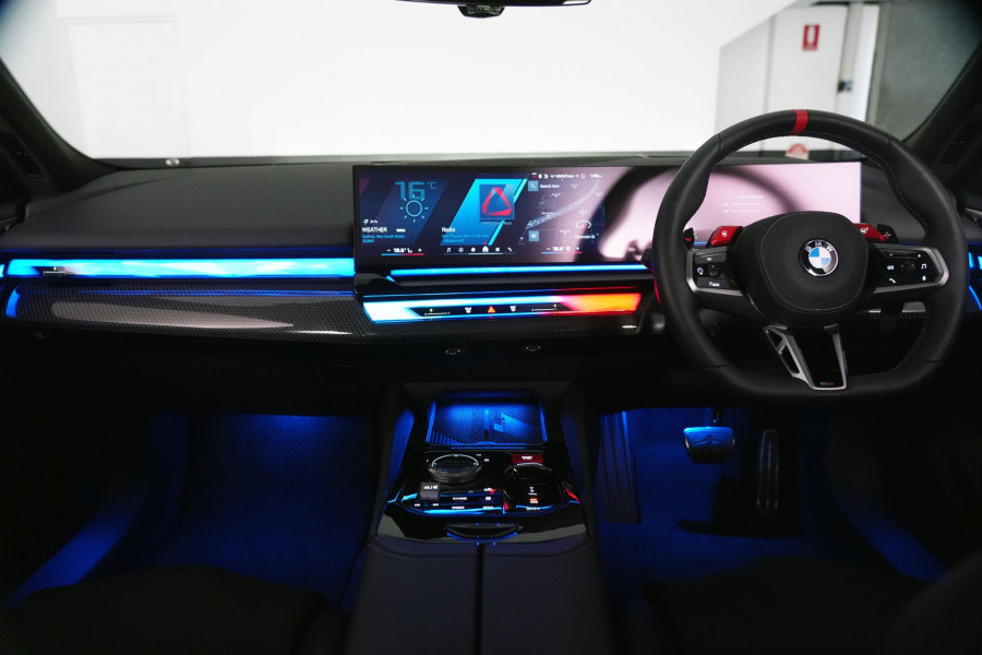 2025 BMW M5 Touring SUV Image 30