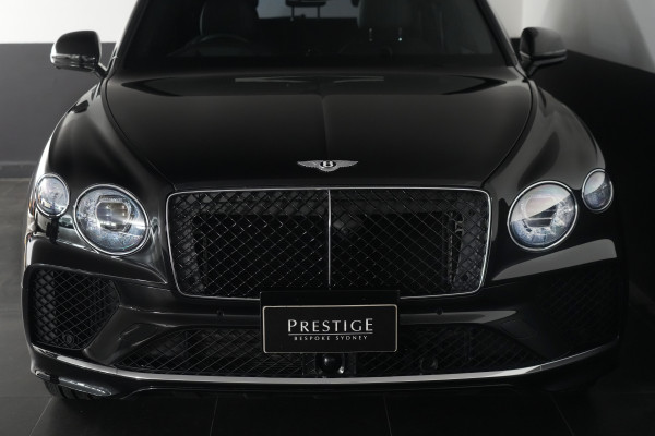 2024 Bentley Bentayga V8 SUV Image 3