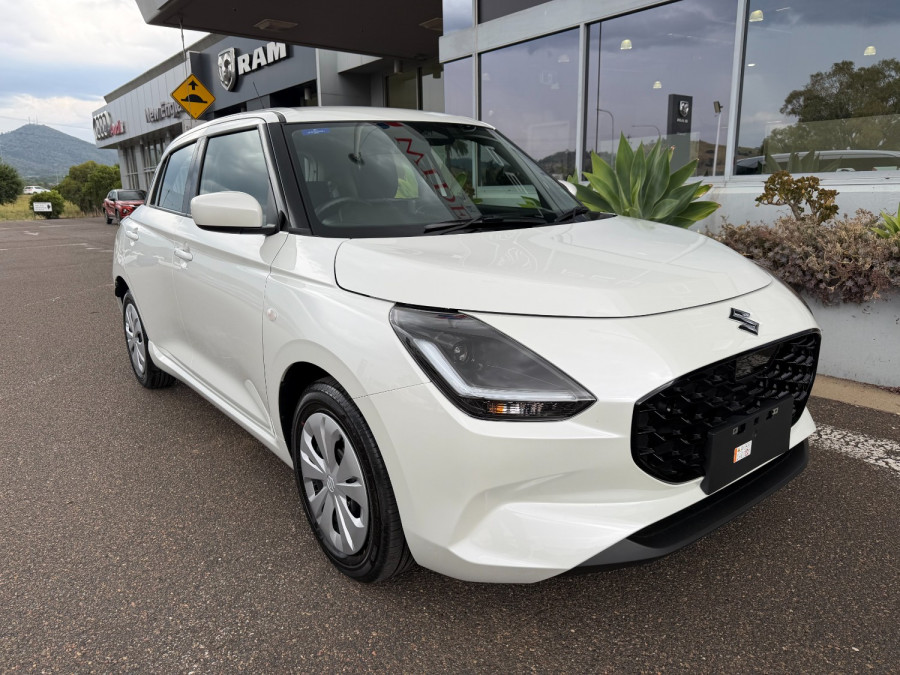2025 Suzuki Swift Hybrid Hybrid SUV Image 1