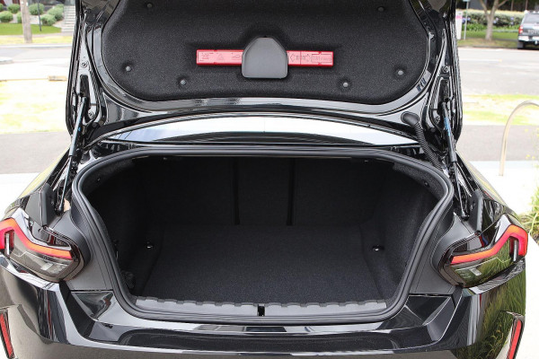 2025 BMW 2 Series G42 M240i xDrive Coupe image 9