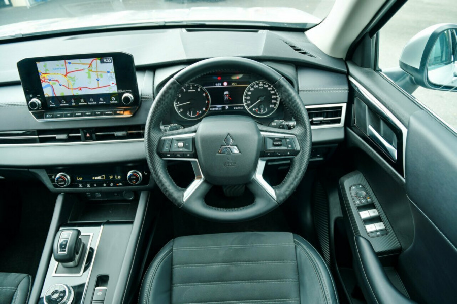 2024 Mitsubishi Outlander ZM Aspire SUV Image 11